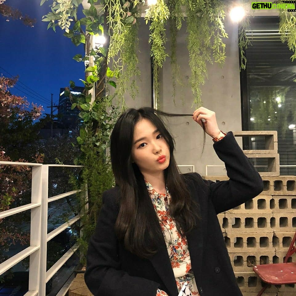 Oh Yu-jin - 38.2K Likes - 😚