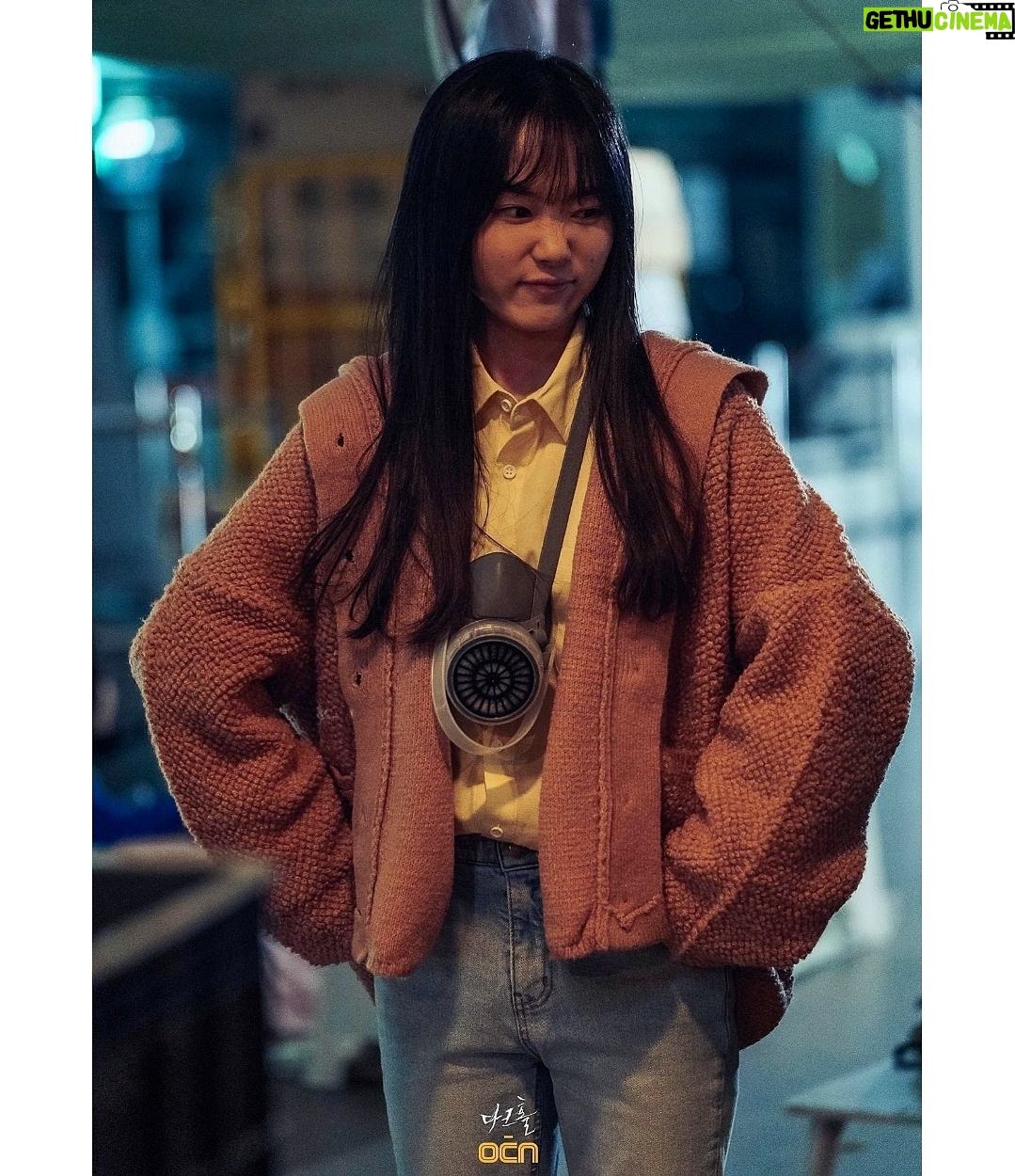 Oh Yu-jin - 35.4K Likes - 🥺😆
오늘밤 10시 50분 다크홀 10화 본방사수🔥
#다크홀 #DARKHOLE #한동림 #OCN #OCN_ORIGINAL #tvN #10화 #본방사수 #❤️
