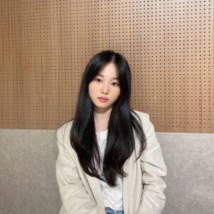 Oh Yu-jin Instagram - 🥰