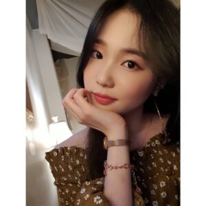 Oh Yu-jin Instagram - ☺
#모두 #해피추석