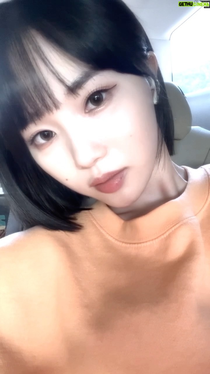 Oh Yu-jin Instagram - 🧡 #어느날의 #퇴근길 #당근당근 #🥕