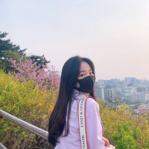 Oh Yu-jin Instagram - 😷
#낙산공원 #보라돌이