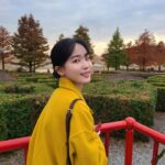 Oh Yu-jin Instagram – 🌼💛
#n개월전 #순천 #국가정원 #노랭이
사진만 찍고 마스크 바로 썼습니다😊