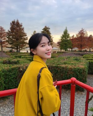 Oh Yu-jin Instagram - 🌼💛
#n개월전 #순천 #국가정원 #노랭이 
사진만 찍고 마스크 바로 썼습니다😊