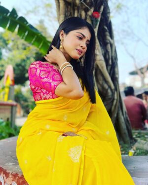 Oindrila Bose Instagram - 💛
