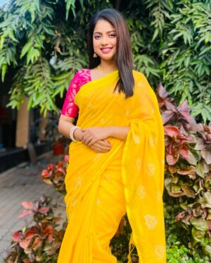 Oindrila Bose Instagram - 💛
