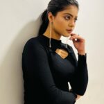 Oindrila Bose Instagram – 🏴
.
.
.
#explore #black #choice #ottd
