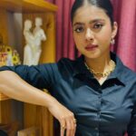 Oindrila Bose Instagram – 🌓🎼🎧