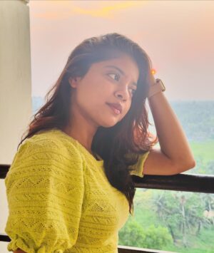 Oindrila Bose Instagram - 🌅

#fresh #start #love #hope