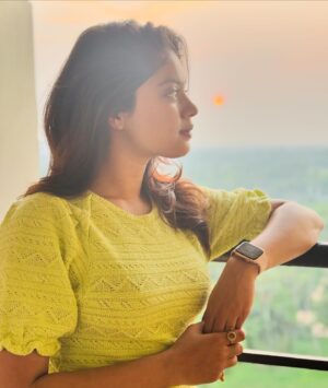 Oindrila Bose Instagram - 🌅

#fresh #start #love #hope