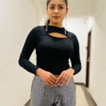 Oindrila Bose Instagram – 🏴
.
.
.
#explore #black #choice #ottd