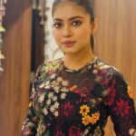 Oindrila Bose Instagram – 🙋🏻‍♀️there 

#fitcheck #ottd #love #hope