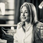 Oksana Akinshina Instagram - Рабочие моменты. «Беспринципные». А новые серии продолжения уже на КиноПоиске. Смотрите? Как вам наш с @pablo_derevyanko дуэт? @kinopoisk @mediaslovostudio #ОКнаработе #ОКсмотреть