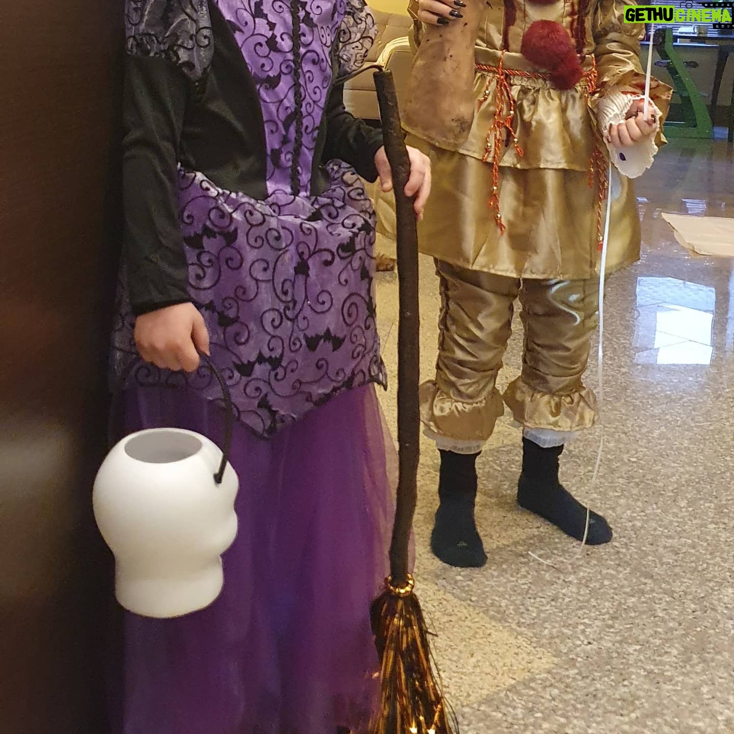 Oksana Akinshina Instagram - Halloween πππΏπΏπΉπΉπΉπΉπ€‘π€‘π€‘π€‘β π»π»π§ββοΈπ§ββοΈπ§ββοΈπ§ββοΈ