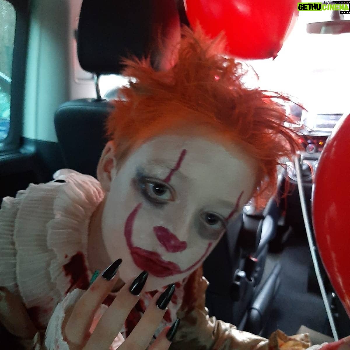 Oksana Akinshina Instagram - Halloween πππΏπΏπΉπΉπΉπΉπ€‘π€‘π€‘π€‘β π»π»π§ββοΈπ§ββοΈπ§ββοΈπ§ββοΈ