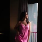 Olívia Ortiz Instagram - Will you be my Valentine? @intimissimiofficial Pub #intimissimi #intimissimigirls #loveyourself