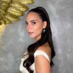 Olívia Ortiz Instagram – Estas fotos da @_oliviaortiz estavam boas demais para ficarem só na galeria do telm.
Por isso quis relembrar o penteado que fiz para a festa de aniversário da @tvioficial