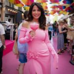 Olívia Ortiz Instagram - Pub Foram 3 tardes bem coloridas a redescobrir a rua Rosa com a @klarna e os pagamentos pink em 3x sem juros, música, jogos e prémios. Qual destes 3 looks rosa é o vosso favorito?