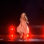 Olena Oleksandrivna Kucher-Topolya Instagram - Так багато часу пройшло, а таке враження, що це було вчора… Як працюють спогади? В любий момент ти можеш повернутись в минуле, яке ти пройшов, і знову насолодитись моментом. А в цьому моменті стільки людей, з якими ти наче давно не спілкувався, стільки яскравих подій, стільки нового, яке зараз стало повсякденним. Чи можемо ми повернути своє відношення до того, що стало повсякденним? Повернути те, коли це тільки з’явилося і було новим, яскравим і чимось дуже неймовірним?