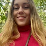 Olena Oleksandrivna Kucher-Topolya Instagram - Доброго ранку, Україно! Київ сьогодні спав добре🙏🏻❤️ Осінь…🥰ти прекрасна))) В неволі - https://youtu.be/OkZEkurTeL4?si=A_jeopHDP9BvMYRu