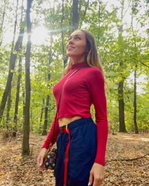 Olena Oleksandrivna Kucher-Topolya Instagram - Доброго ранку, Україно! Київ сьогодні спав добре🙏🏻❤️

Осінь…🥰ти прекрасна)))

В неволі - https://youtu.be/OkZEkurTeL4?si=A_jeopHDP9BvMYRu