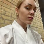 Olena Oleksandrivna Kucher-Topolya Instagram - А ну, хто вгадає, чим Оленка займається?:)