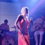 Olena Oleksandrivna Kucher-Topolya Instagram - Любі львівʼяни, вже сьогодні побачимось з вами за декілька годин у @barvy_event_hall . Початок о 19:00. Дуже чекаю на нашу зустріч, щоб поспівати разом теплих пісень разом з вами❤️ Та вже завтра, 20 квітня, зустрічаємось у Луцьку в ресторані @gosti.lutsk.ua . Початок о 18:00. А ще, для вас приємний сюрприз - це запрошені гості @darwinvlad та @fabiodevincente . Давайте разом насолоджуватись неповторною атмосферою музики та відчуємо найкращі емоції. Разом створимо незабутній вечір🥰 Квитки в шапці профілю та у сторіс🎫