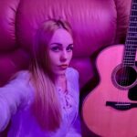 Olena Oleksandrivna Kucher-Topolya Instagram - Сутінки…гітара…рожевість…)))