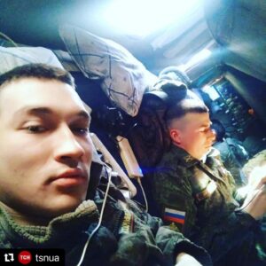 Olesia Zhurakivska Instagram - Подивіться на писки цих істот. Можливо ви їх впізнаєте. Злочини має бути покарано

#bucha #бучанськарізня_2022 #ищисвоих #войнаукраина #буча #stopwarinukraine 
Прокуратура встановила 10 військових РФ, які катували українців у Бучі

"Їхню 64 окрему мотострілецьку бригаду сухопутних військ зс рф путін відзначив присвоєнням почесного звання "гвардійської". Подяка від президента за "масовий героїзм", а мовою цивілізованого світу, за воєнні злочини, - це доказ того, що звірства у Бучі були завданням згори, з яким вони впоралися. А головне - спільної відповідальності головнокомандувача за дії солдат", - написала генеральна прокурорка Ірина Венедіктова.

Також повідомили й імена та фото окупантів, яких підозрюють у жорстоких злочинах, а це: 

- молодший сержант В’ячеслав Лаврентьєв
- рядовий Григорій Наришкін
- рядовий Василь Князєв
- єфрейтор Семен Мальцев
- рядовий Сергій Пєскарьов
- рядовий Альберт Раднаєв
- єфрейтор Михайло Кашин
- єфрейтор Андрій Бізяєв
- єфрейтор Дмитро Сергієнко
- сержант Нікіта Акімов.

Якщо ви впізнаєте цих російських військовослужбовців і маєте свідчення про їх причетність до інших звірств - надсилайте докази на єдиний хаб https://warcrimes.gov.ua/ або звертайтеся до Київської обласної прокуратури: 097-053-04-65, 097-838-31-87, 050-107-66-75; Бучанської окружної прокуратури: 063-530-69-06.