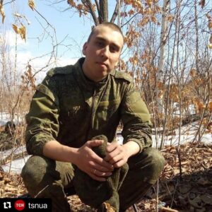 Olesia Zhurakivska Instagram - Подивіться на писки цих істот. Можливо ви їх впізнаєте. Злочини має бути покарано

#bucha #бучанськарізня_2022 #ищисвоих #войнаукраина #буча #stopwarinukraine 
Прокуратура встановила 10 військових РФ, які катували українців у Бучі

"Їхню 64 окрему мотострілецьку бригаду сухопутних військ зс рф путін відзначив присвоєнням почесного звання "гвардійської". Подяка від президента за "масовий героїзм", а мовою цивілізованого світу, за воєнні злочини, - це доказ того, що звірства у Бучі були завданням згори, з яким вони впоралися. А головне - спільної відповідальності головнокомандувача за дії солдат", - написала генеральна прокурорка Ірина Венедіктова.

Також повідомили й імена та фото окупантів, яких підозрюють у жорстоких злочинах, а це: 

- молодший сержант В’ячеслав Лаврентьєв
- рядовий Григорій Наришкін
- рядовий Василь Князєв
- єфрейтор Семен Мальцев
- рядовий Сергій Пєскарьов
- рядовий Альберт Раднаєв
- єфрейтор Михайло Кашин
- єфрейтор Андрій Бізяєв
- єфрейтор Дмитро Сергієнко
- сержант Нікіта Акімов.

Якщо ви впізнаєте цих російських військовослужбовців і маєте свідчення про їх причетність до інших звірств - надсилайте докази на єдиний хаб https://warcrimes.gov.ua/ або звертайтеся до Київської обласної прокуратури: 097-053-04-65, 097-838-31-87, 050-107-66-75; Бучанської окружної прокуратури: 063-530-69-06.