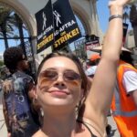 Olesya Rulin Instagram - Let’s get paid and treated with the respect we have earned @sagaftra always by my side @_moniquecoleman you are a goddess “ we’re all in this together “