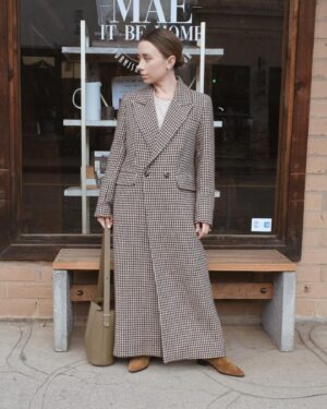 Olesya Rulin Instagram - Ondine and I went on a little adventure over the weekend to a mountain town for some ice-cream. We wore @weare_thenewsociety because looking chic and being sustainable while doing it is what it’s all about. I love @weare_thenewsociety for their timeless designs and quality meaning we can pass down Ondine’s special pieces after she’s grown out of them. Having them last for many years to come. My beautiful coat and sweater are also from @weare_thenewsociety. 🤍