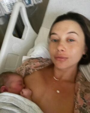 Olesya Rulin Instagram - Thank you little dove for making me your mama. I’m forever flattered that you chose me to walk this thing called life with you. It’s been an honor to be your home. 🕊️
