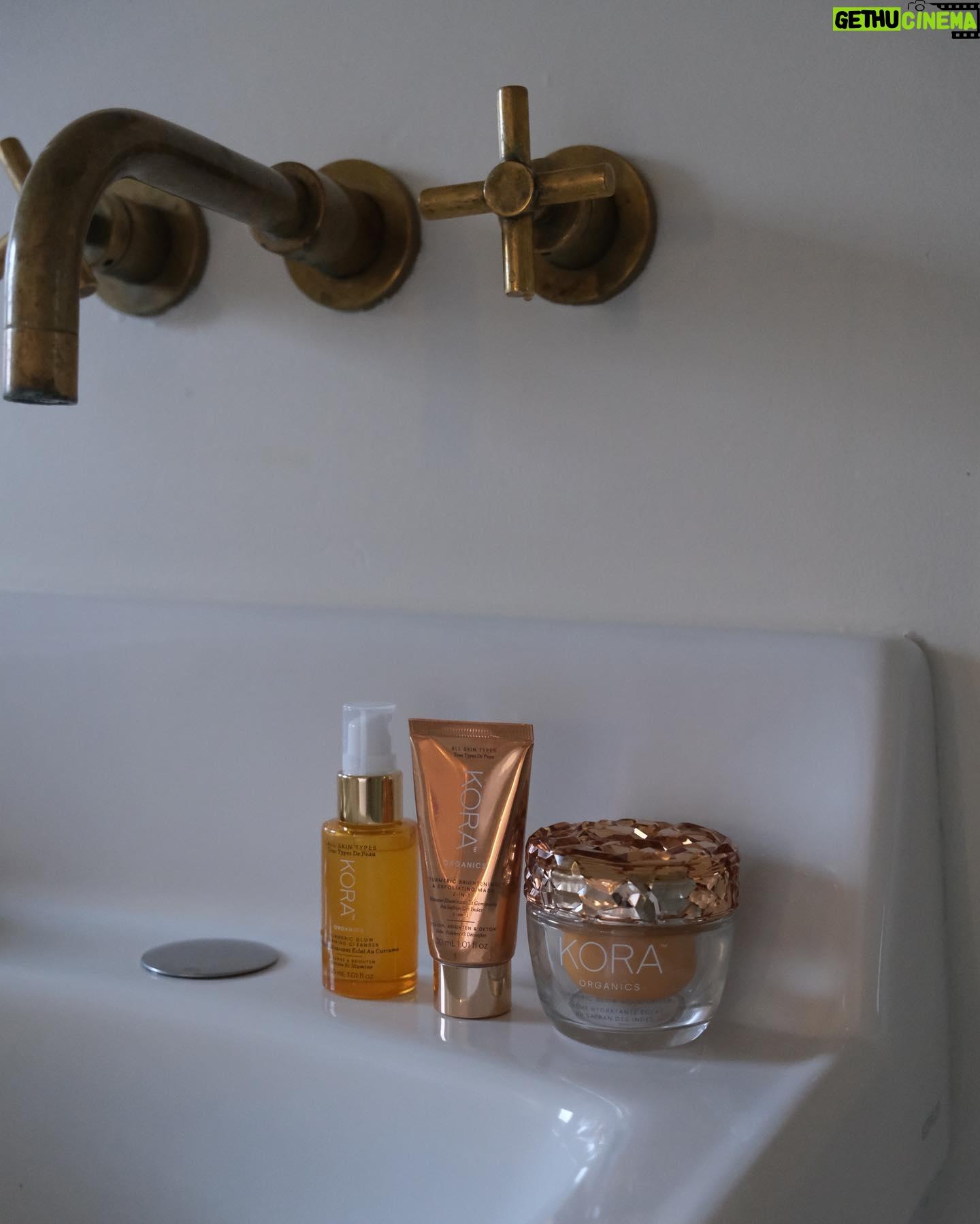 Olesya Rulin Instagram – Life lately in still life’s. @honest.rituals ...