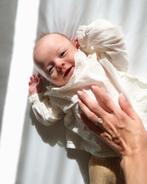 Olesya Rulin Instagram - Thank you little dove for making me your mama. I’m forever flattered that you chose me to walk this thing called life with you. It’s been an honor to be your home. 🕊️