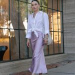 Olesya Rulin Instagram – My recent trip to LA was a 🌪️ but I got to see some sweet friends and have alone time to work. It breaks my heart to travel without my daughter, but it’s also the time that I can focus on what I need to get done, which is a treat. How do you moms out there deal with mom guilt? 

Image by @brittnish