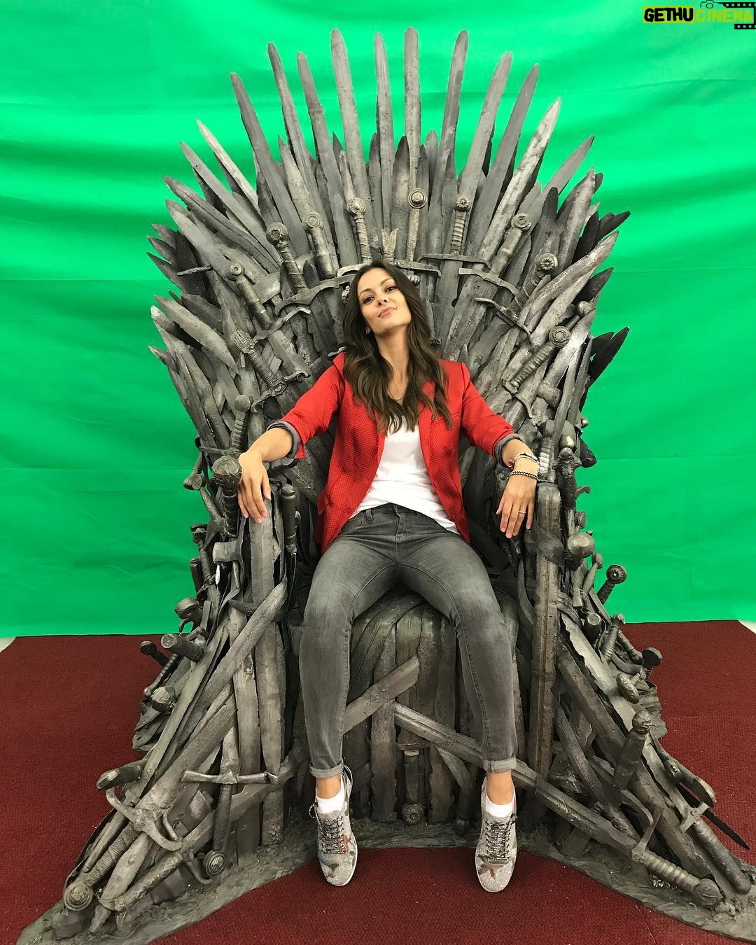 Olga Fonda - 1.7K Likes - No caption needed!!!😏 #gameofthrones #whoiswatching #feelscomfortable #girlonthethrone 👸🏻 😚