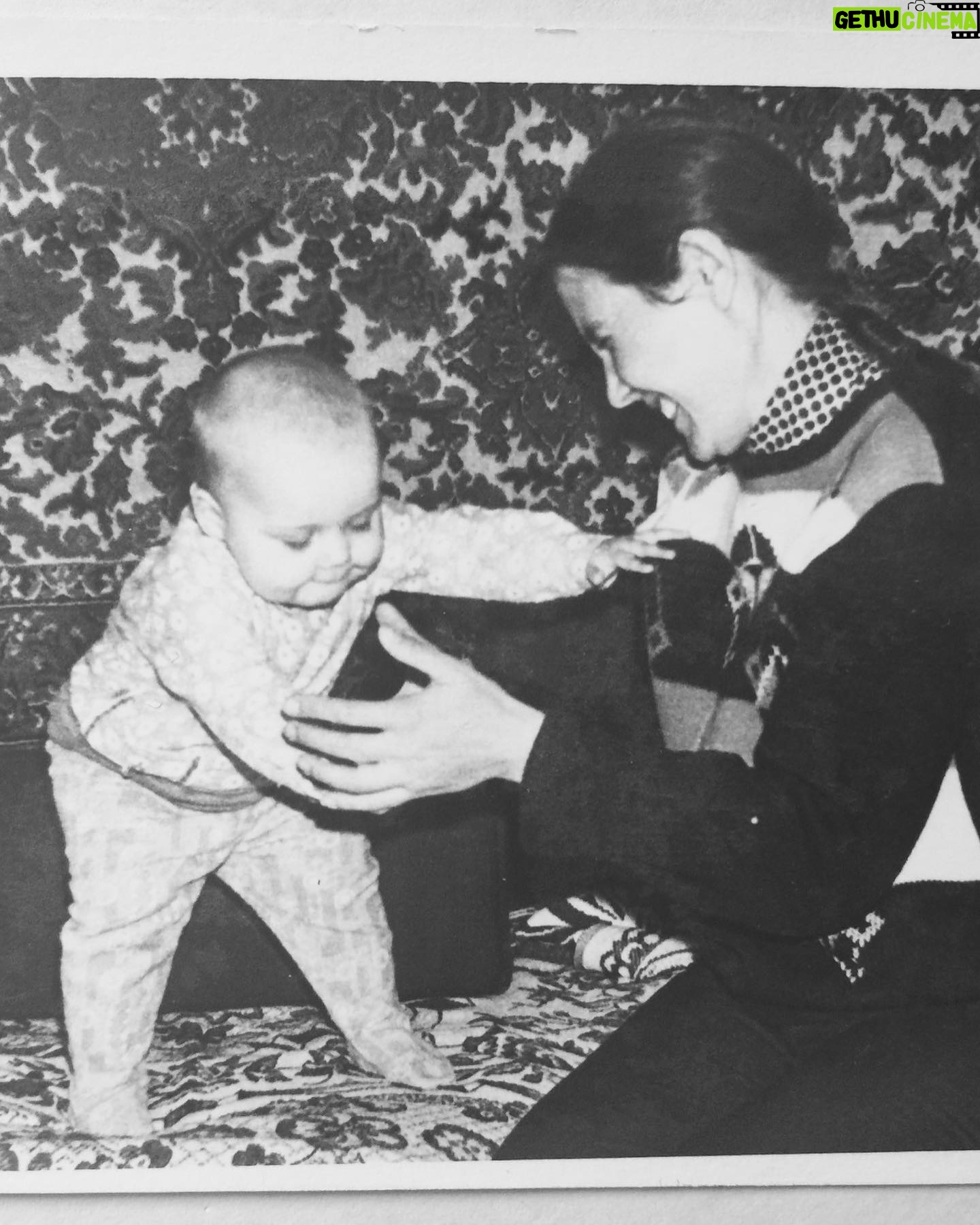 Olga Shelest Instagram - #happymothersday ❤️ #деньматери #lovehugkiss