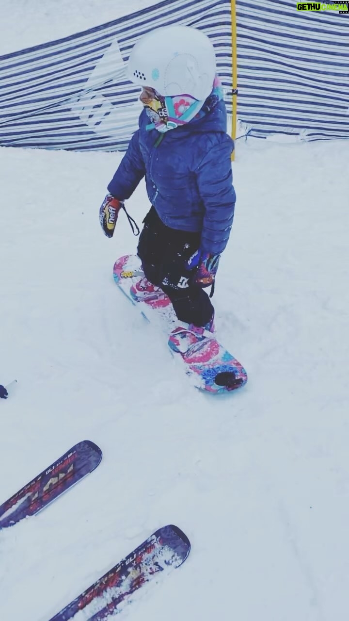 Olga Shelest Instagram - Укаталась!😅 #MyIris #ломатьнестроить