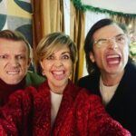 Olga Shelest Instagram – Психи в городе🤪 #быстраяпоходкаивзглядбезумный #mtv @anatolich_mtv @antonkomolov