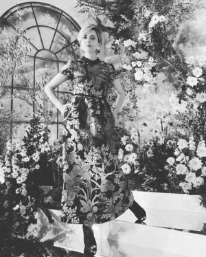 Olga Shelest Instagram - Шерше ля фам🔍 #камуфляж #шпионаж #маскировка #80lvl