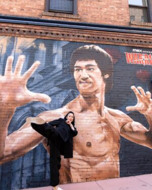 Olivia Cheng Instagram - Happy Warrior Premiere weekend! To launch our first 3 episodes of season 3, @brucelee murals around America were unveiled in NY, LA and here at 965 Clay Street in San Francisco, CA.  More to come but here’s a quick peek at the incredible work by @dj_agana and @vogue_tsk near the @wearebrucelee in Chinatown! Stream the first few episodes of #warriormax now on @streamonmax and 🙏🏼🙏🏼🙏🏼! PS Curious if you’ve already watched— whaddya think? Comment below 😃 #warriorhbomax #warriormaxseason3  HMU @beautybycrystal Styling @michelleaddisonstyle
