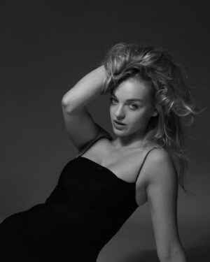 Olivia Rose Keegan Instagram - @collinstarkmethod 🖤