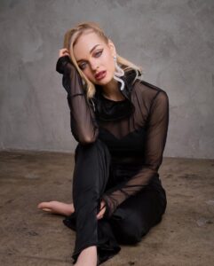 Actress Olivia Rose Keegan HD Instagram Photos and Wallpapers March 2022