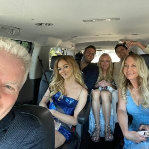 Olivia Rose Keegan Instagram - @highschoolmusicalseries season 3 premiere💙💙💙 love these people so much 

Styling: @mrenriquemelendez 
MU: @thetonyabrewer 
Hair: @tamara_nikki 
Dress: @chungthanhphong 
Jewels: @dangelojoyeria