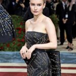 Olivia DeJonge Instagram - my first met 🖤 in custom @prada and @bulgari very very grateful … 🫶🏻 @elvismovie 🫶🏻 Hair: @peterbutlerhair makeup: @itsmatin @gettyentertainment @metcostumeinstitute @voguemagazine