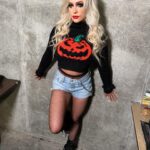 Olivia Kippen Instagram - 👻 HAPPY HALLOWEEN 🎃 Makeup : @marandanrenea Hair : @dolledupbydani
