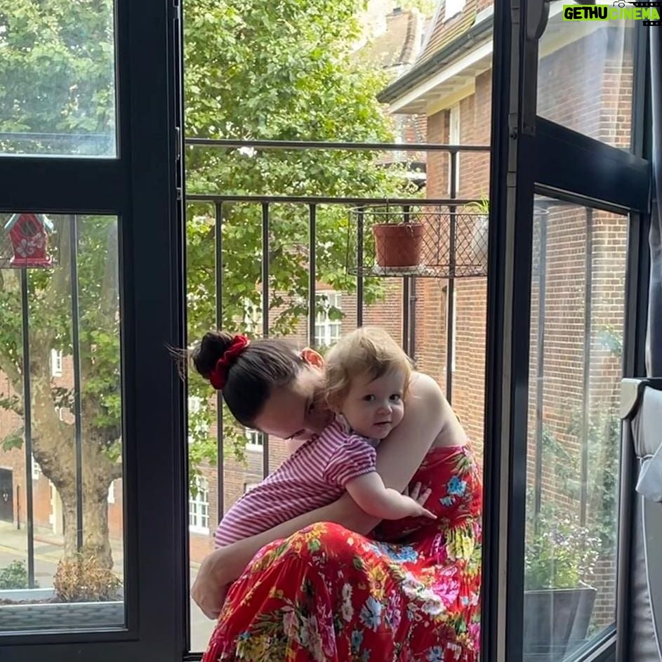 Olwen Catherine Kelly - 1.2K Likes - Mornin' ☀️
📷 @smcsiren
➡️