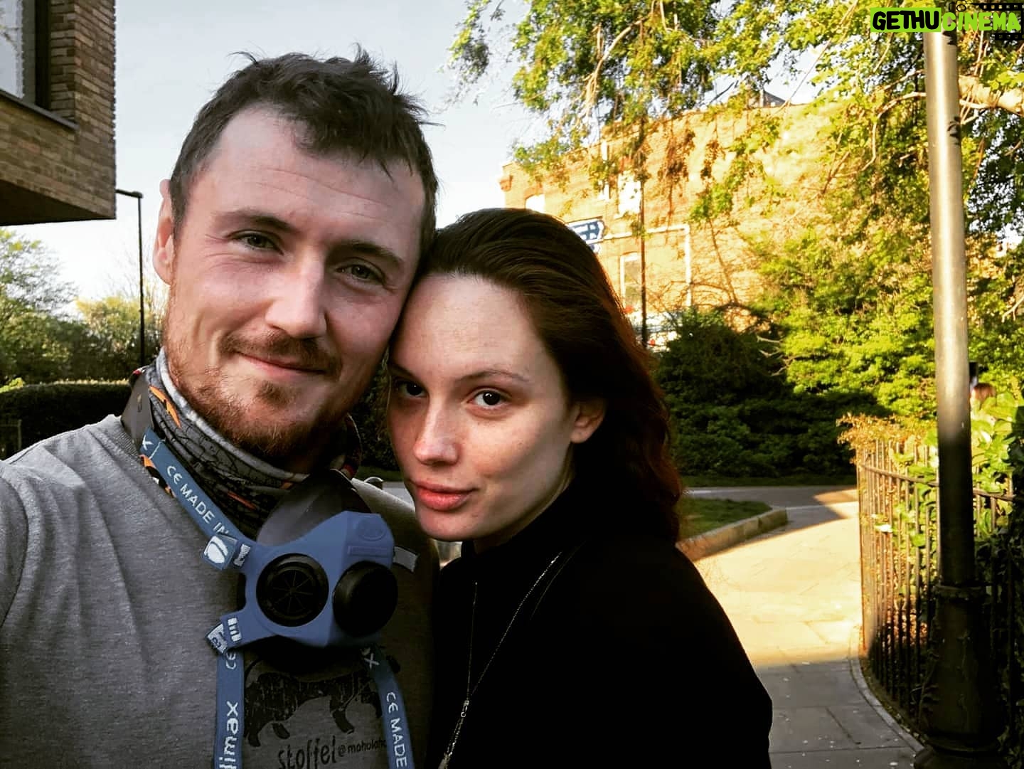 Olwen Catherine Kelly - 2.4K Likes - Daily walk in the park with the hound, hubbie and bump.
Got asked a few times how far along I was, no idea how they knew I was pregnant tbh... ¯\_(ツ)_/¯ I was seriously unprepared for the hotter weather today with regards maternity wear so this T-shirt got the ✂ treatment. Britney Spears circa '05 vibin'. #maternity #28weeks
#britneyspears