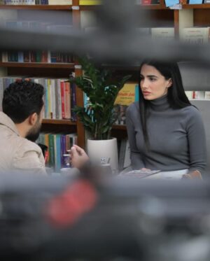 Omaima Jawad Al Shukrchi Instagram - هل برأيكم بيداء صارت تلاحظ اعجاب امير لحياة؟ 
#خان_الذهب_البداية
